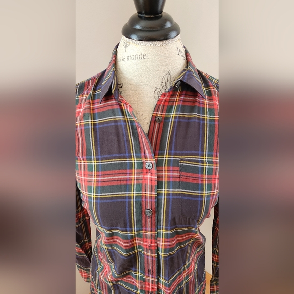 J.Crew Women's modern tartan button down shirt in Small petite - Picture 2 of 8